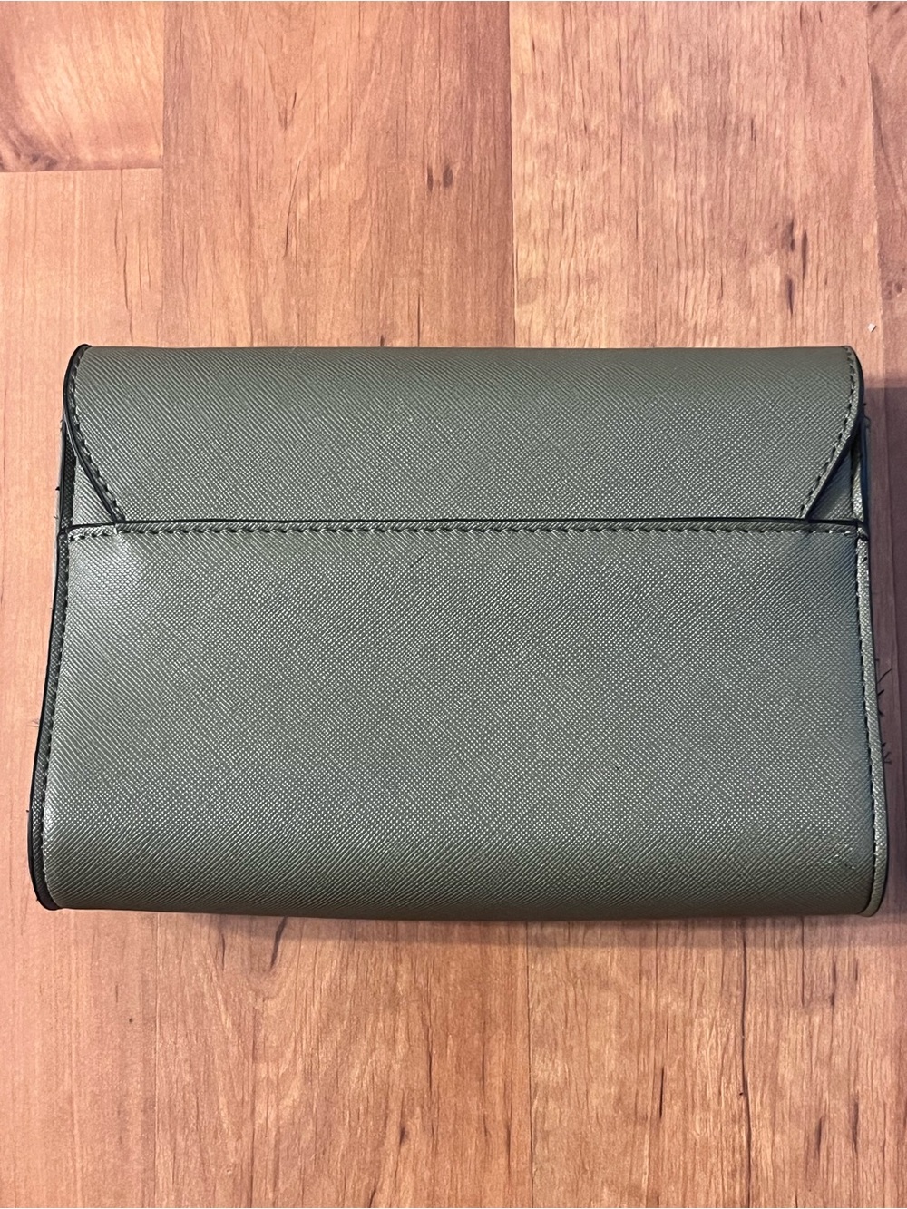 Steve Madden Olive Green Crossbody Bag with Gold Logo - Picture 2 of 10